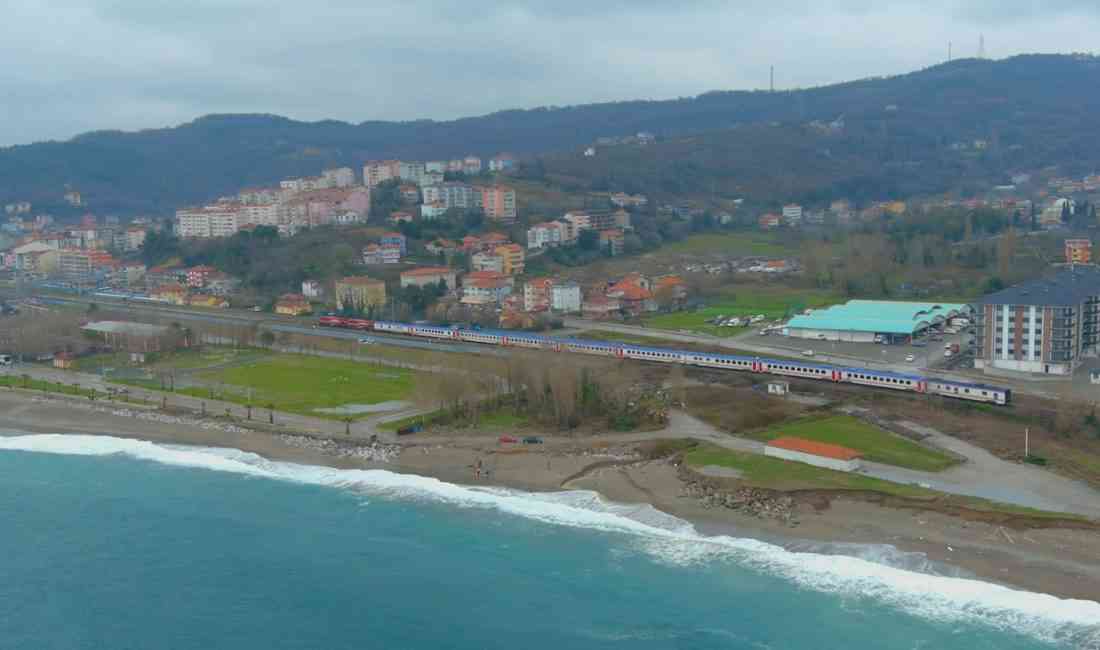 Ulaştırma ve Altyapı Bakanı Abdulkadir Uraloğlu, Batı Karadeniz’in doğal ve