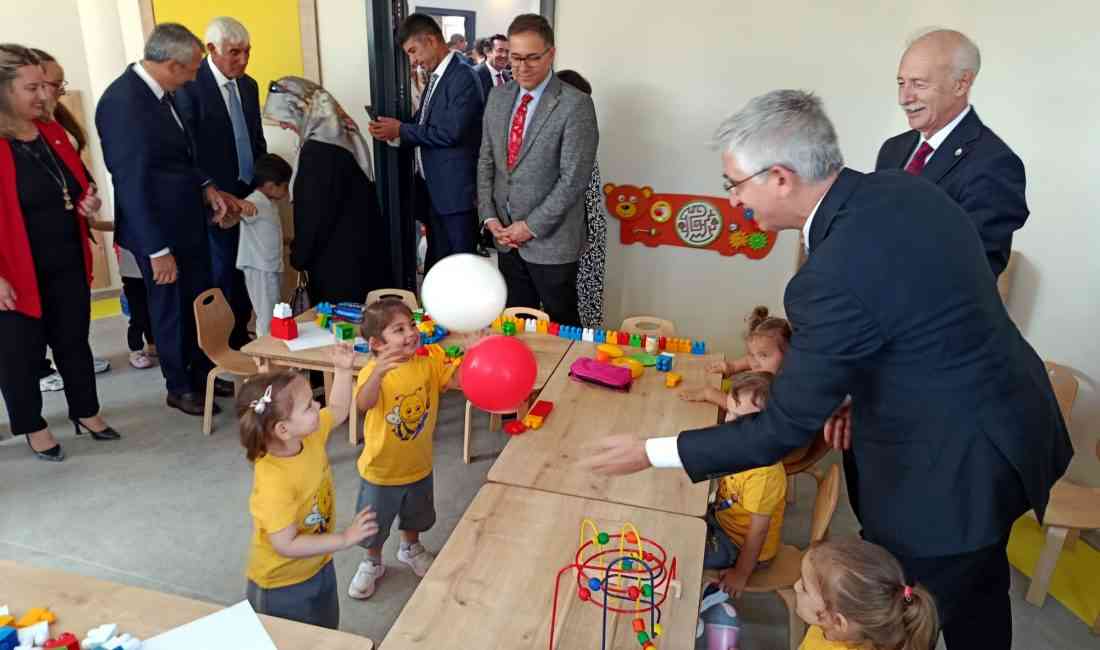 Trakya Üniversitesi (TÜ) Eğitim Fakültesi bünyesinde hayırsever Zeynep ve Mustafa