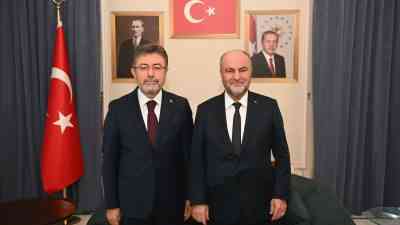 Tarım ve Orman Bakanı İbrahim Yumaklı, resmi temaslarda bulunduğu Suriye’de