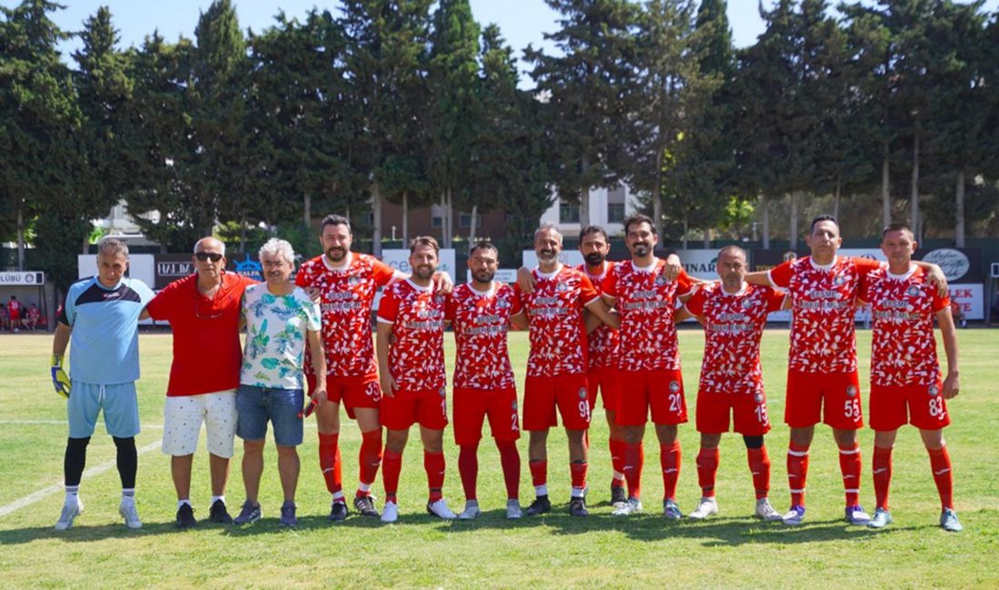 Çeşme Belediyesi’nin ev sahipliğinde düzenlenen Çeşme-Sakız Master Futbol Turnuvası, Çeşme