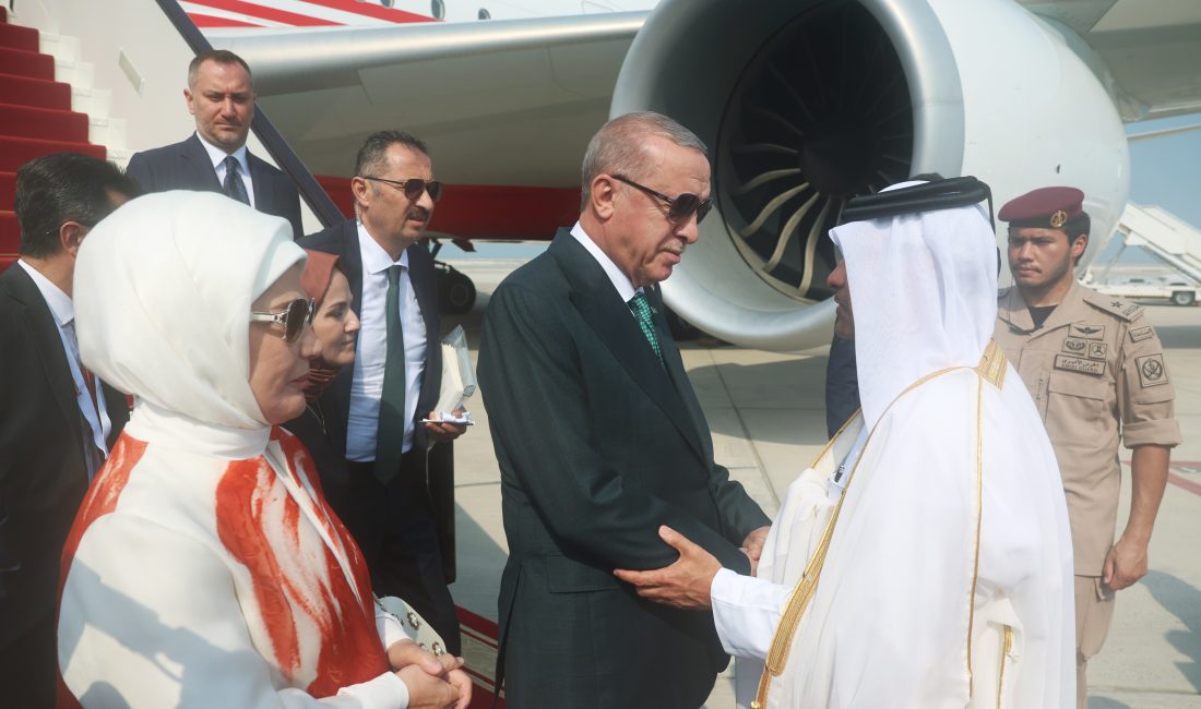 Cumhurbaşkanı Recep Tayyip Erdoğan, eşi Emine Erdoğan ile birlikte Katar’ın
