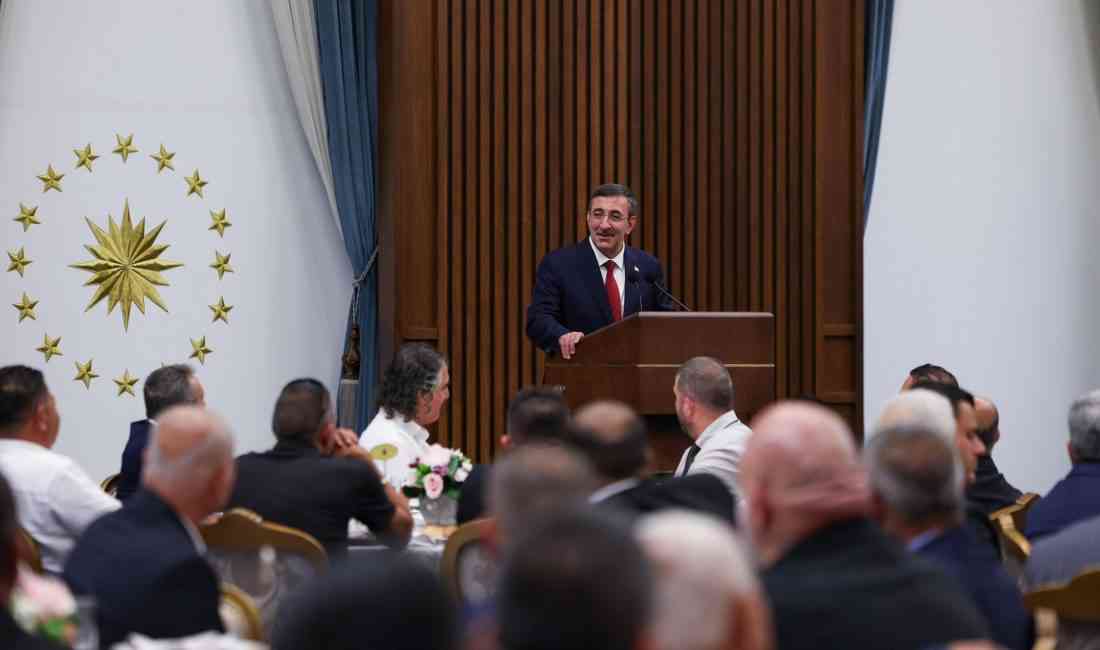 Cumhurbaşkanı Yardımcısı Cevdet Yılmaz, İçişleri Bakanı Ali Yerlikaya ile birlikte