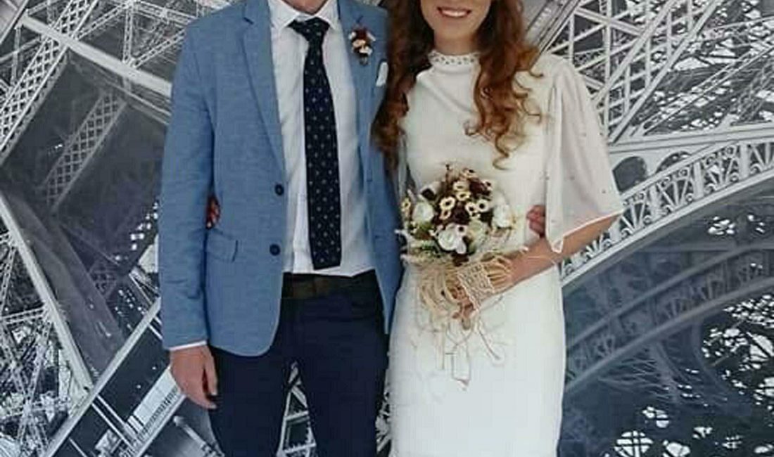 İzmir’deki Düğün Salonunda Devrilen Dekoratif Kemer, 2 Can Aldı: İşletmeci ve Babası Hakkında İddianame İzmir’in Menemen ilçesinde, bir düğün salonunun bahçe giriş kapısındaki dekoratif