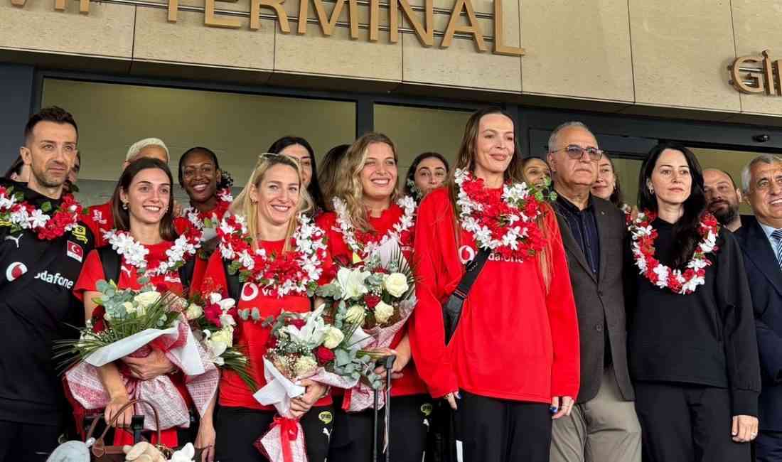 2025 Dünya Şampiyonası’nda finale çıkarak tarihi bir başarıya imza atan