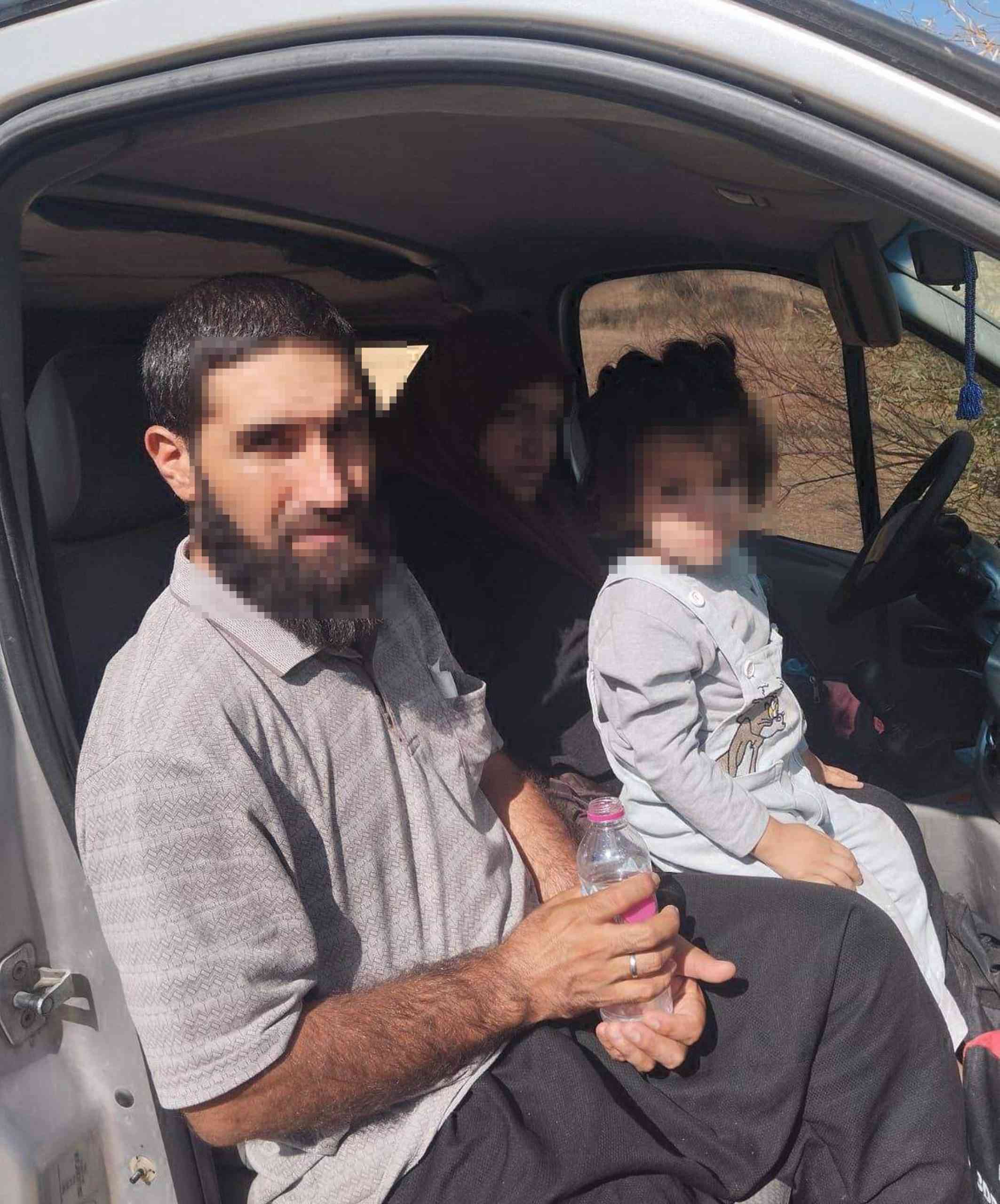 Edirne’nin Uzunköprü ilçesinde jandarma ekiplerince düzenlenen operasyonda, aralarında kadın ve