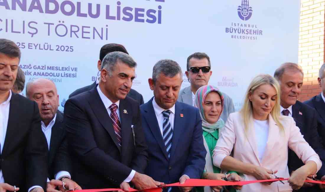 CHP Genel Başkanı Özgür Özel, 2020’de Elazığ’da meydana gelen depremde