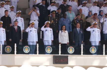 Yalova’da, Milli Savunma Üniversitesi Deniz Astsubay Meslek Yüksekokulu Diploma Alma