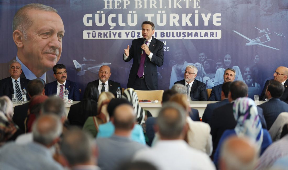 Enerji ve Tabii Kaynaklar Bakanı Alparslan Bayraktar, Adıyaman’da düzenlenen “Türkiye