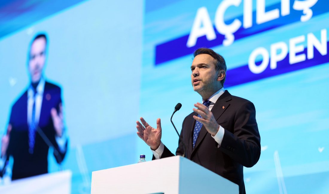 Bakan Bayraktar, Türkiye Rüzgar Enerjisi Kongresi’nde Yenilenebilir Enerjinin Geleceğine Dair Önemli Açıklamalar Yaptı Enerji ve Tabii Kaynaklar Bakanı Alparslan Bayraktar, 4-5 Eylül tarihlerinde