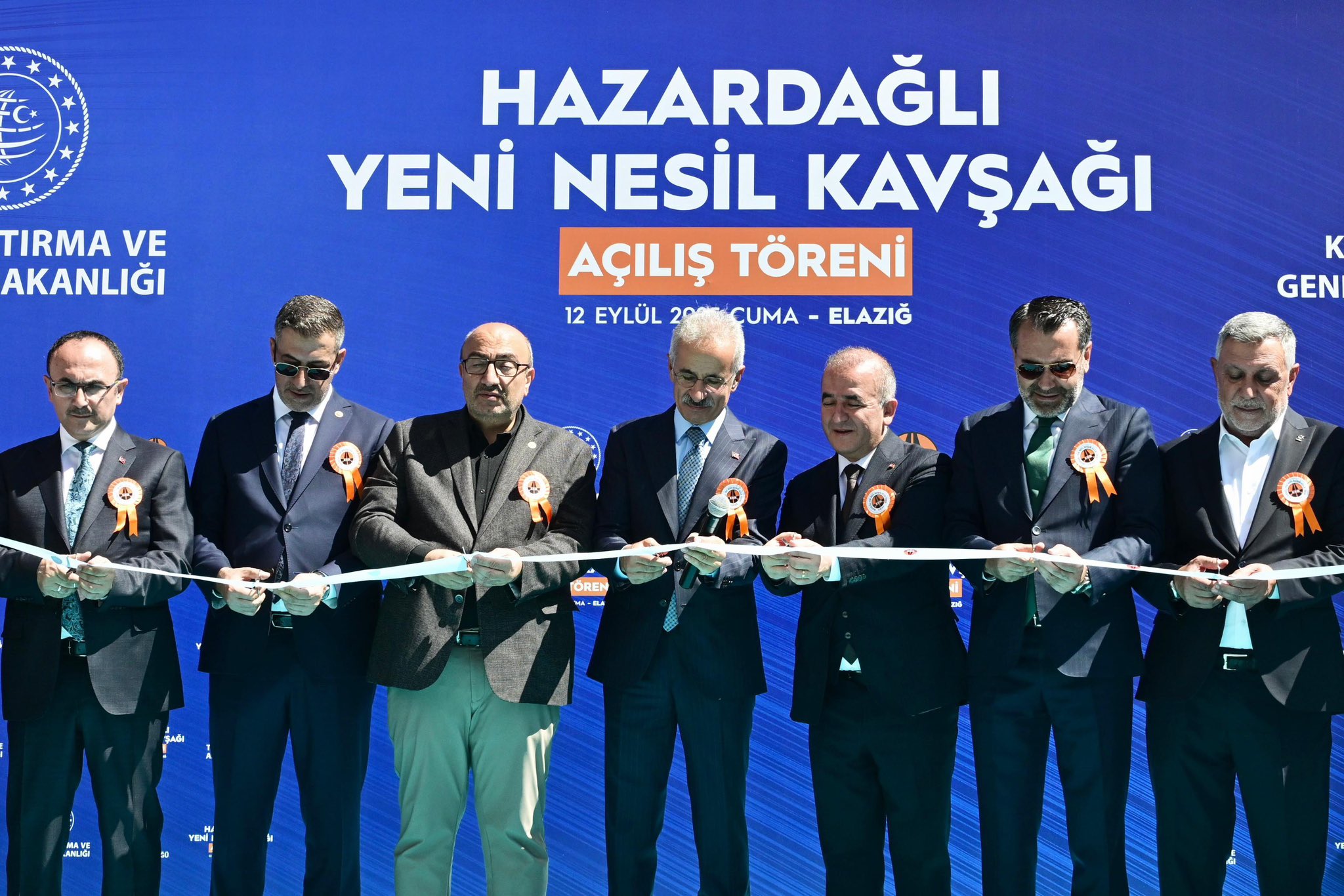 Ulaştırma ve Altyapı Bakanı Abdulkadir Uraloğlu, Elazığ’da yapımı tamamlanan Hazardağlı