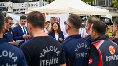 Yalova Valisi Dr. Hülya Kaya, Yalova Belediyesi İtfaiye Müdürlüğü tarafından