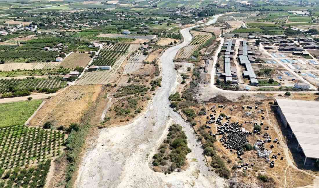 Kütahya’dan doğup Uşak ve Manisa illerinden geçerek İzmir’in Foça ilçesinden
