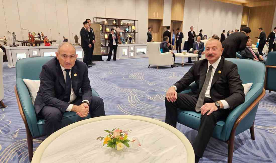 Azerbaycan Cumhurbaşkanı İlham Aliyev ile Pakistan Başbakanı Şahbaz Şerif, Çin’in