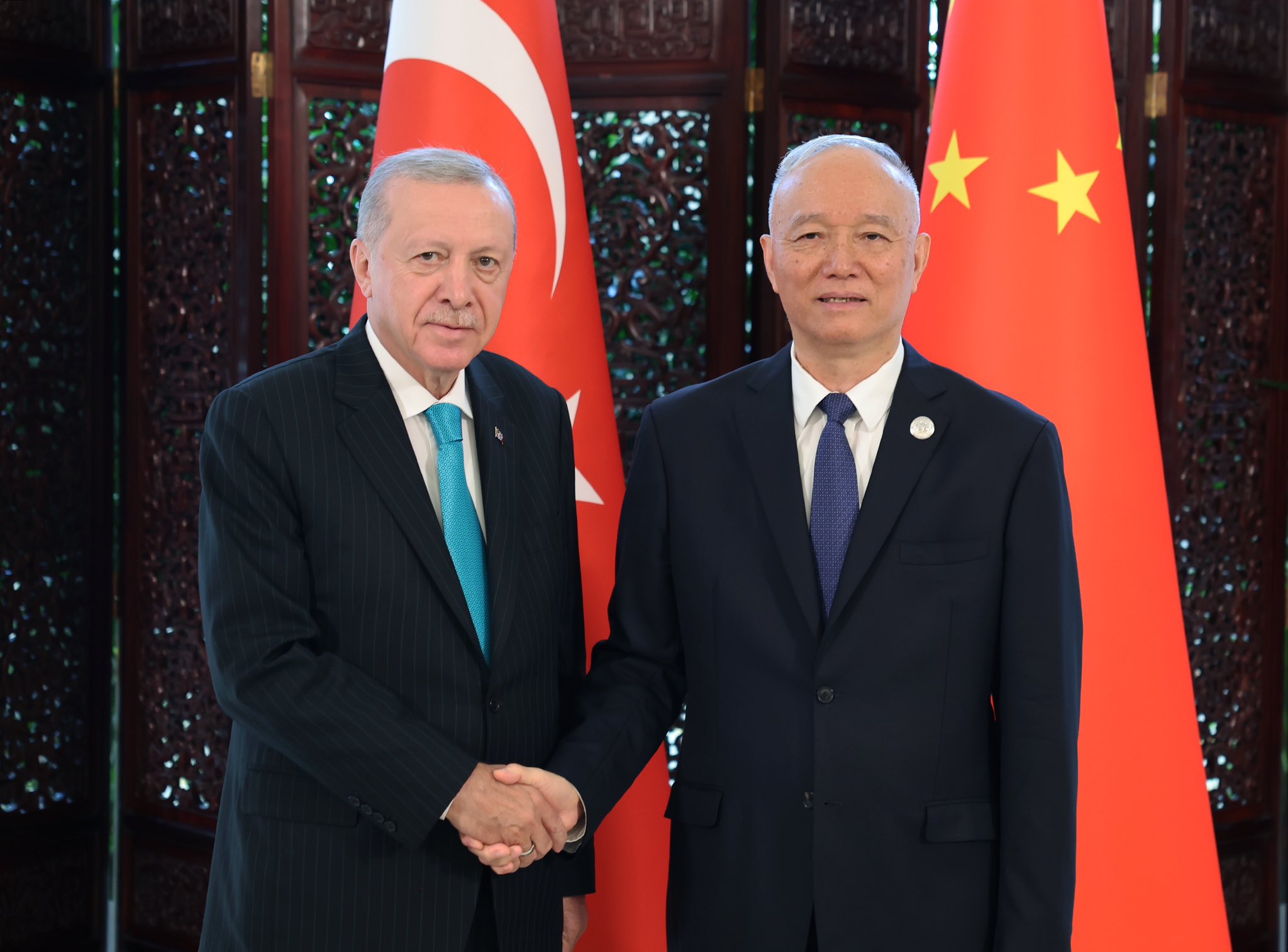 Cumhurbaşkanı Recep Tayyip Erdoğan, Çin’de düzenlenen Şanghay İşbirliği Örgütü’nün 25’inci