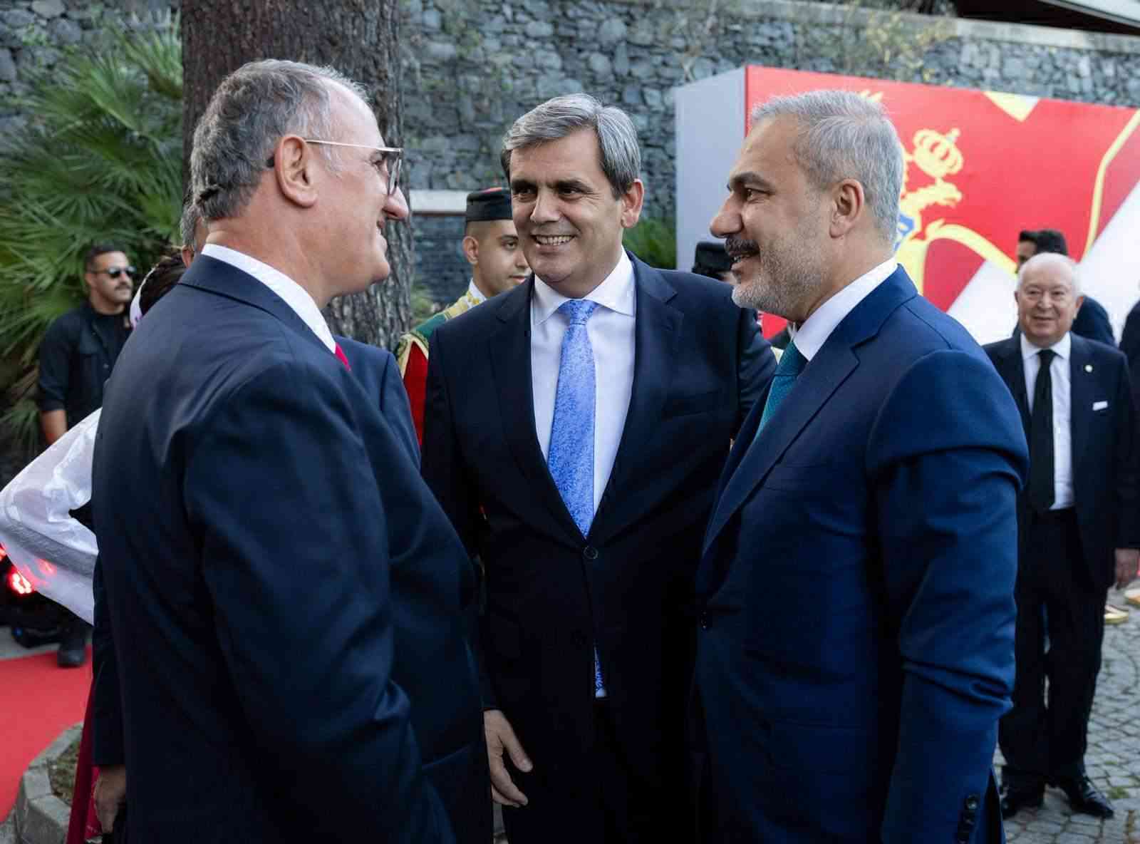 İstanbul’da Karadağ Devlet Günü Resepsiyonu’nda Kritik Buluşma Dışişleri Bakanı Hakan
