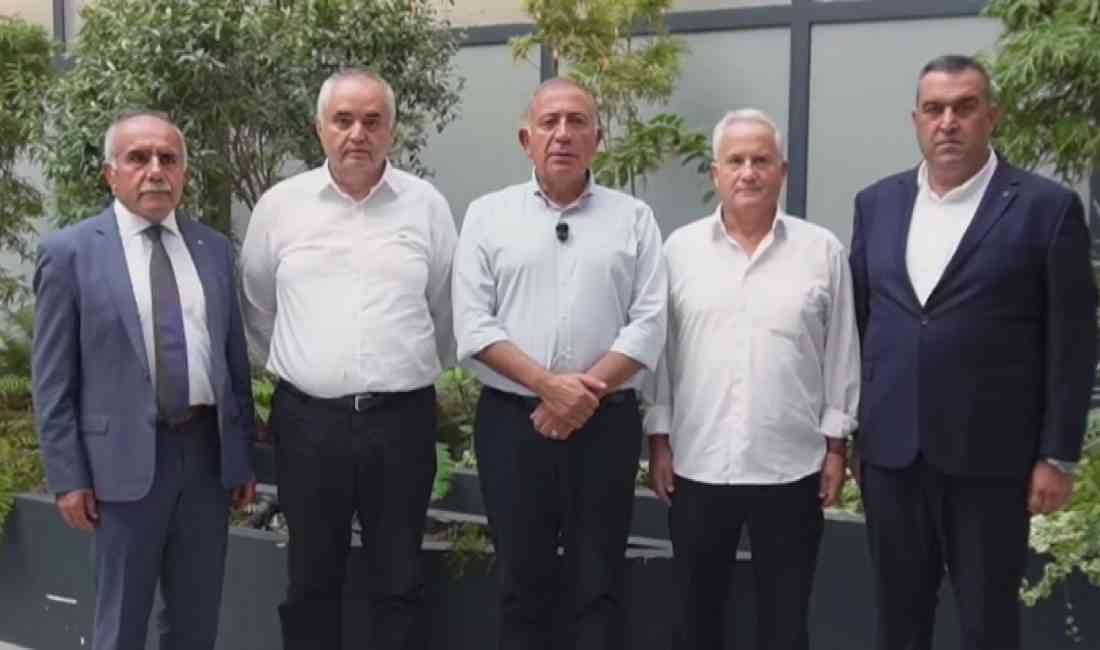 Cumhuriyet Halk Partisi (CHP) İstanbul İl Başkanı Özgür Çelik‘in mahkeme