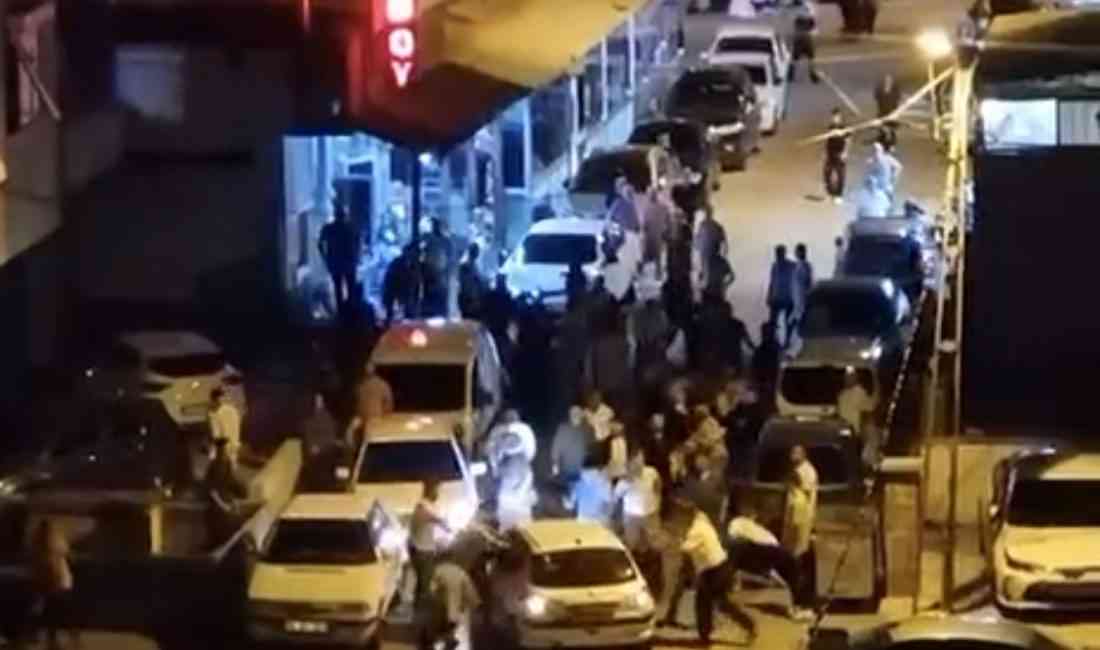 İstanbul Kartal’da düğün çıkışında iki grup arasında başlayan tartışma, kısa