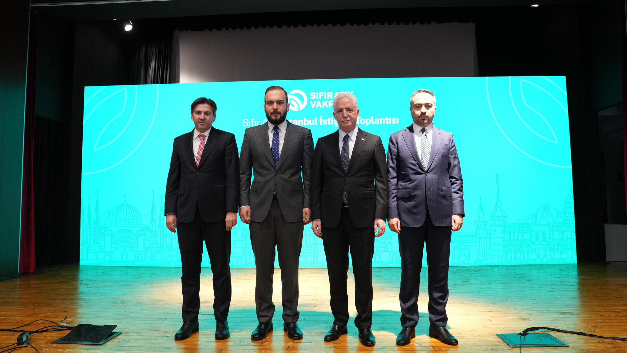 İstanbul Valisi Davut Gül, Sıfır Atık Vakfı’nda düzenlenen Sıfır Atık