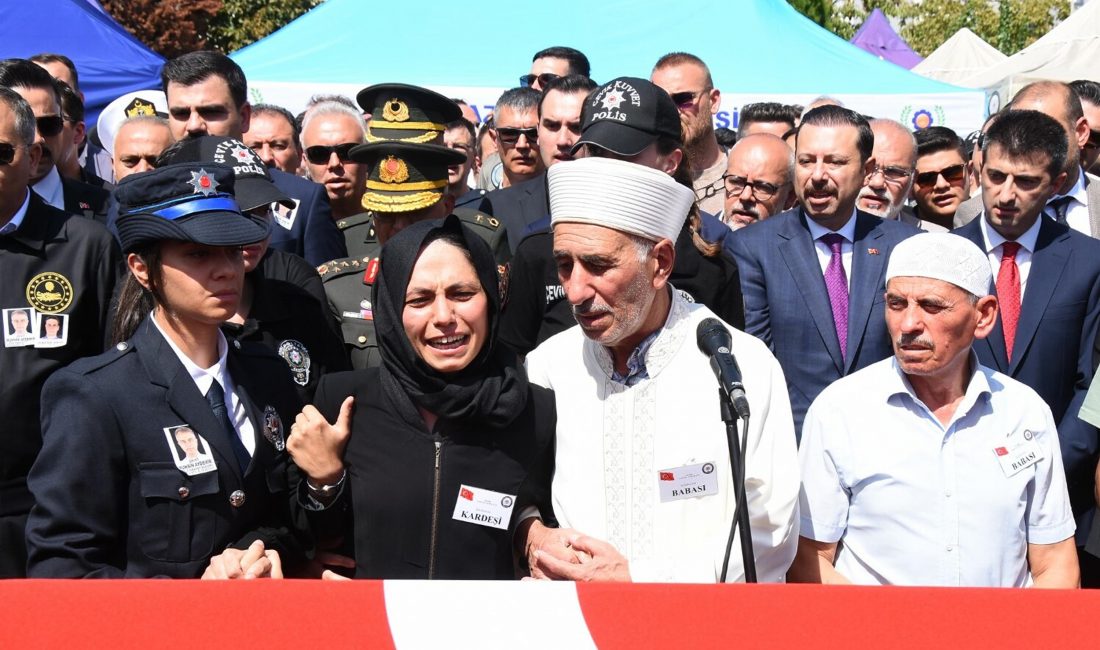 İzmir’in Balçova ilçesinde, polis merkezine düzenlenen silahlı saldırıda şehit olan