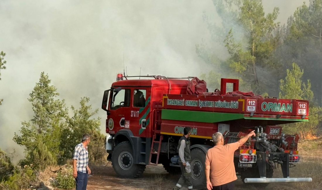 Kastamonu Araç’ta Orman Yangınlarına Müdahale Sürüyor KASTAMONU’nun Araç ilçesinde, iki farklı noktada devam eden orman yangınlarına