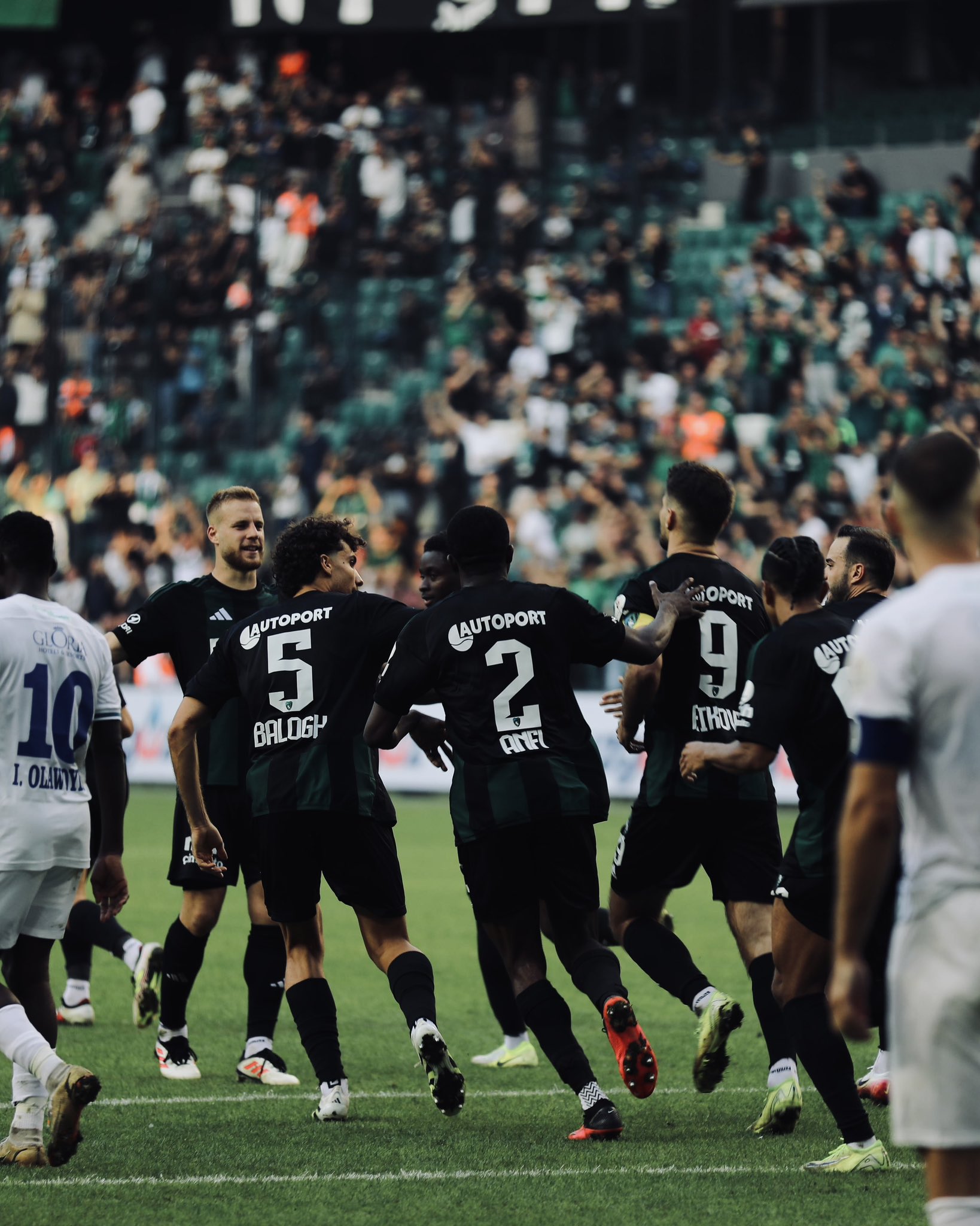 Süper Lig’in 6’ncı haftasında Kocaelispor, sahasında Çaykur Rizespor ile 1-1