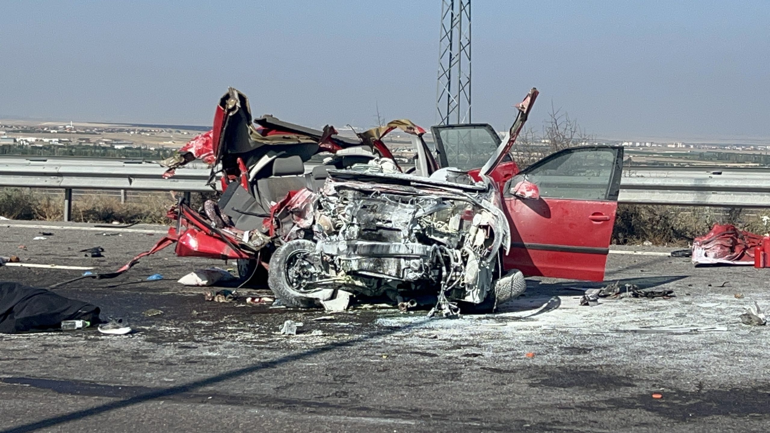 Niğde-Adana kara yolu Sazlıca mevkisinde bu sabah meydana gelen trafik