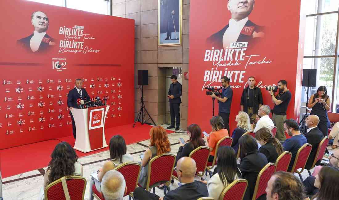 Cumhuriyet Halk Partisi (CHP) Genel Başkanı Özgür Özel, partisinin kuruluş