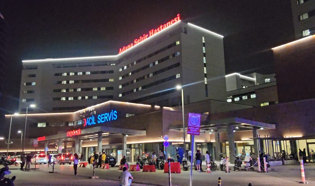 Adana’nın Yüreğir ilçesinde komşular arasında araç park etme meselesi nedeniyle