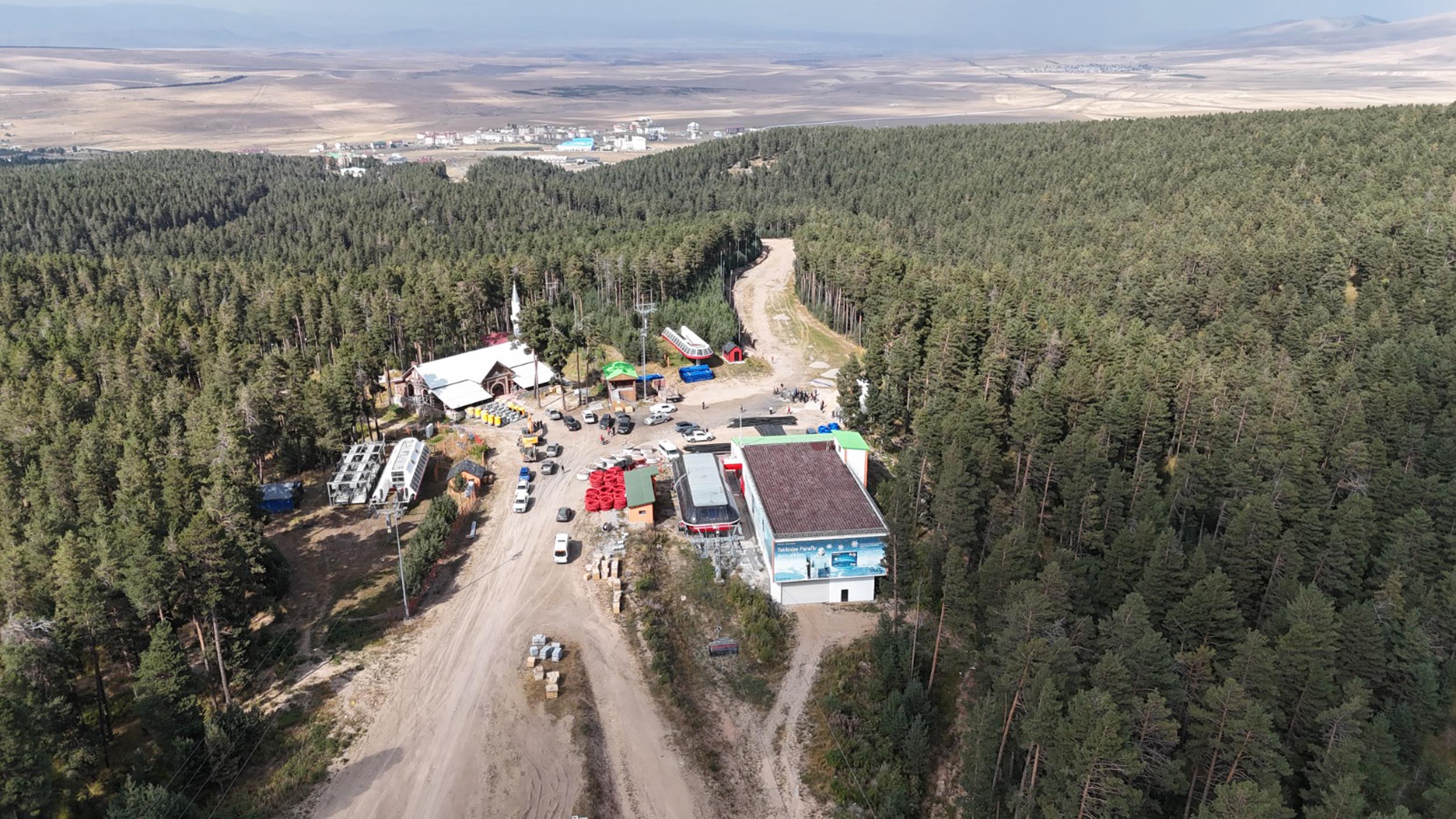 KARS’ın Sarıkamış ilçesinde, kış turizminin önde gelen merkezlerinden biri olan