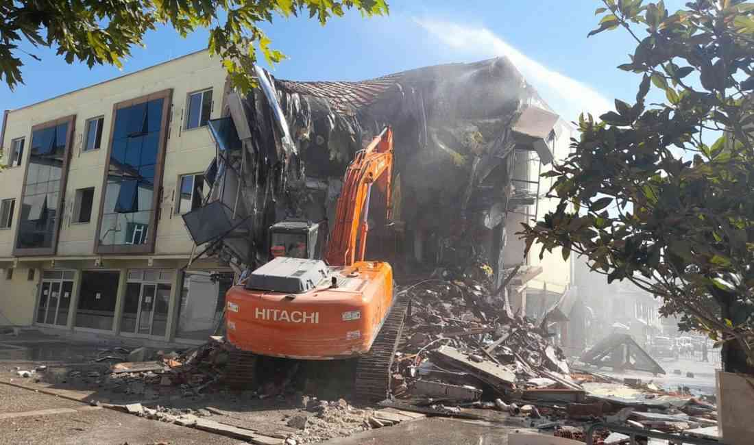 Balıkesir’in Sındırgı ilçesinde, 10 Ağustos’ta meydana gelen 6.1 büyüklüğündeki depremin