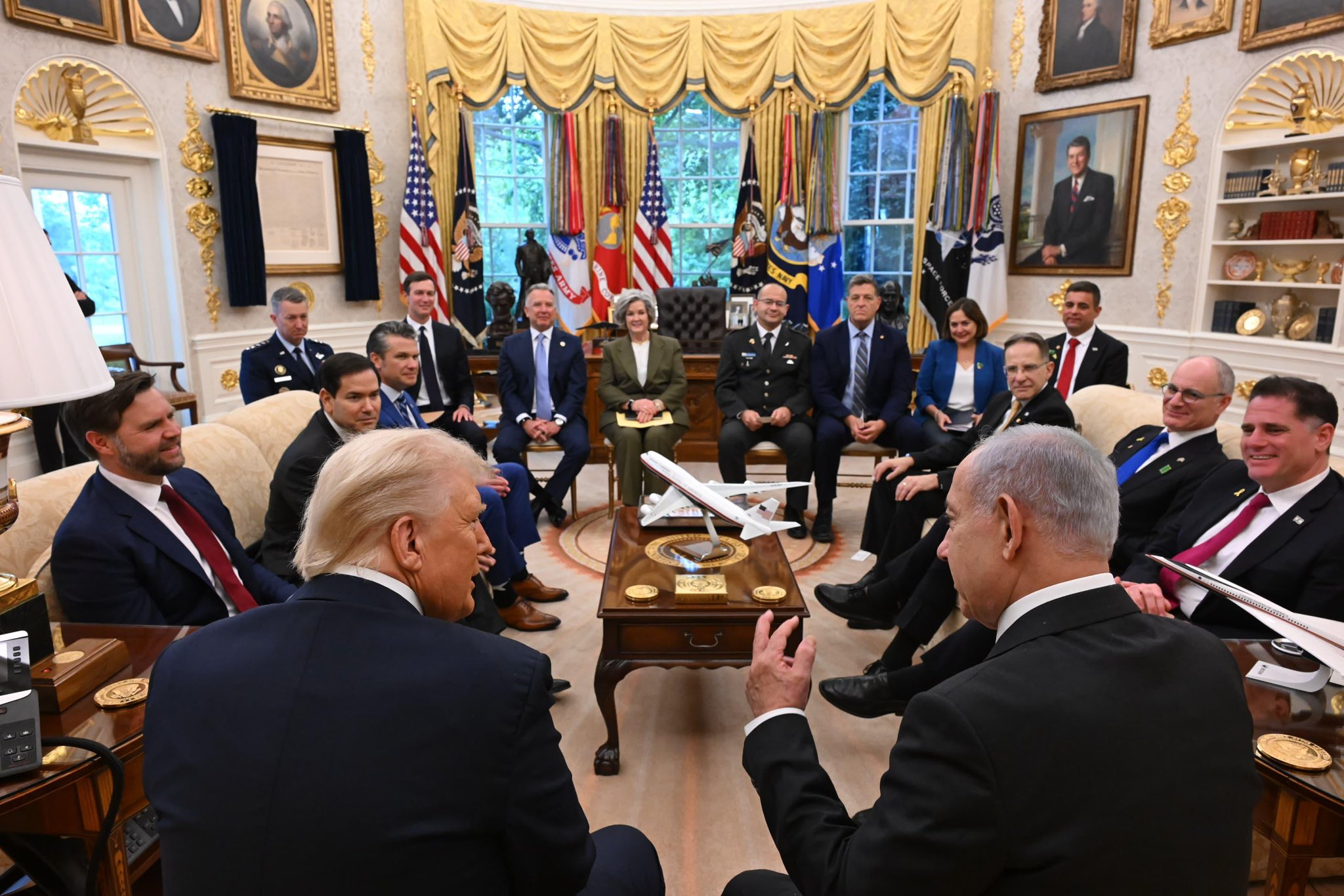 ABD Başkanı Donald Trump ile İsrail Başbakanı Binyamin Netanyahu, Beyaz