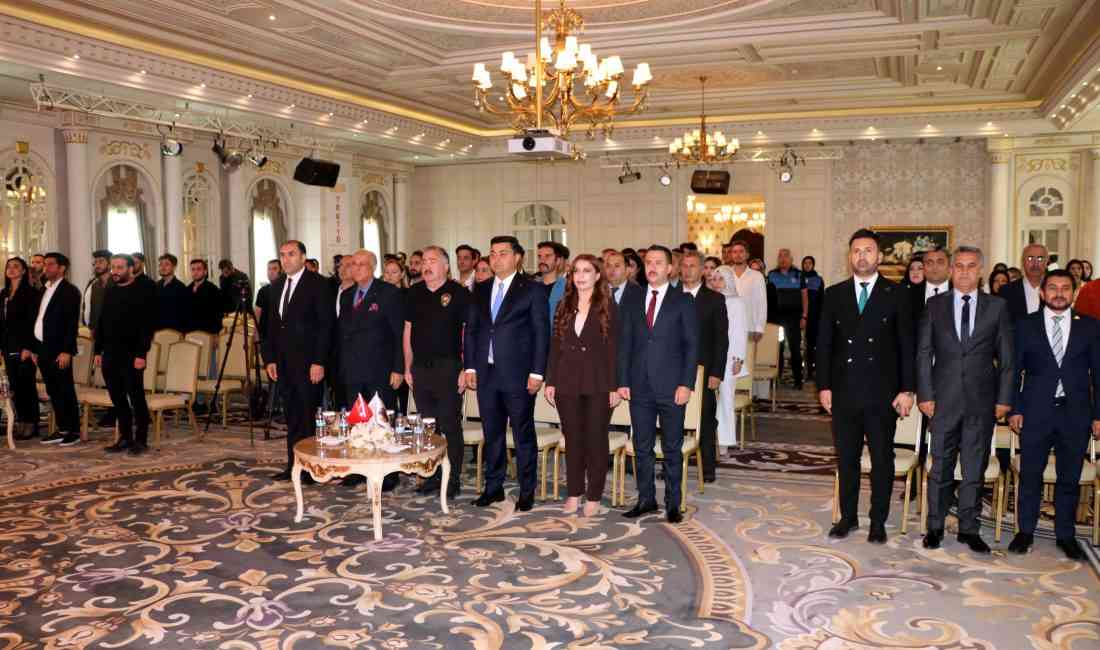 Türkiye Kentsel Tesis Yönetim Derneği tarafından Van’da düzenlenen “Akıllı Şehirler