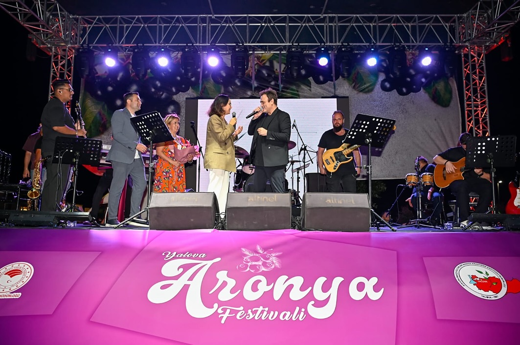 Yalova Valiliği himayesinde bu yıl ikincisi düzenlenen Aronya ve Tıbbi
