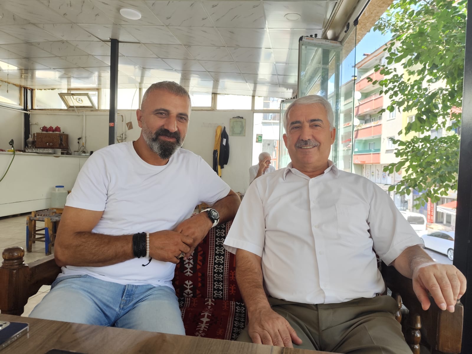     Gelecek Partisi Kurucu İl Başkanı iken istifa ederek,