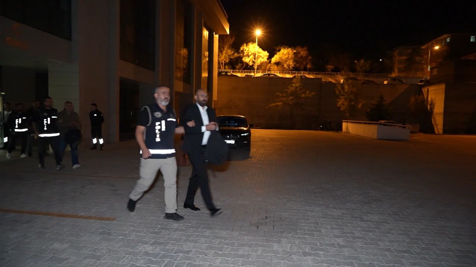 Kırıkkale’nin Yahşihan Belediyesi’ne yönelik yürütülen “icbar yoluyla irtikap” soruşturmasında gözaltına