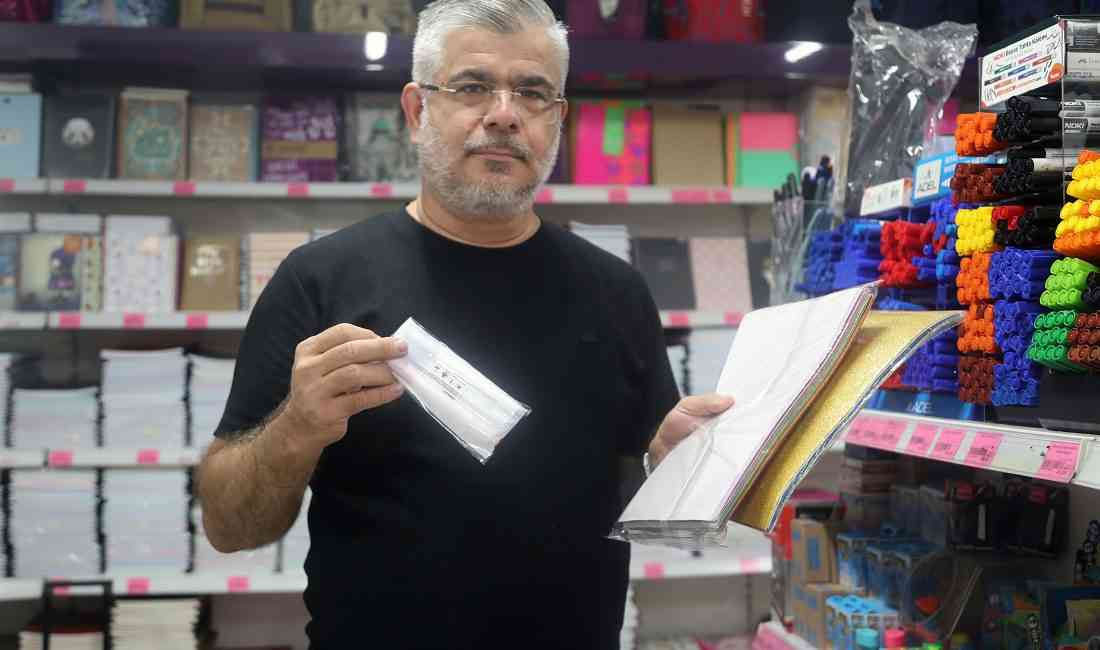 Yeni eğitim-öğretim yılı öncesi kırtasiye alışverişi hız kazanırken, Antalya Fotoğrafçılar