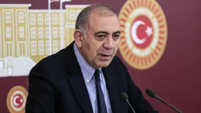 CHP İstanbul İl Başkanı olarak atanan Gürsel Tekin, Sarıyer’deki il