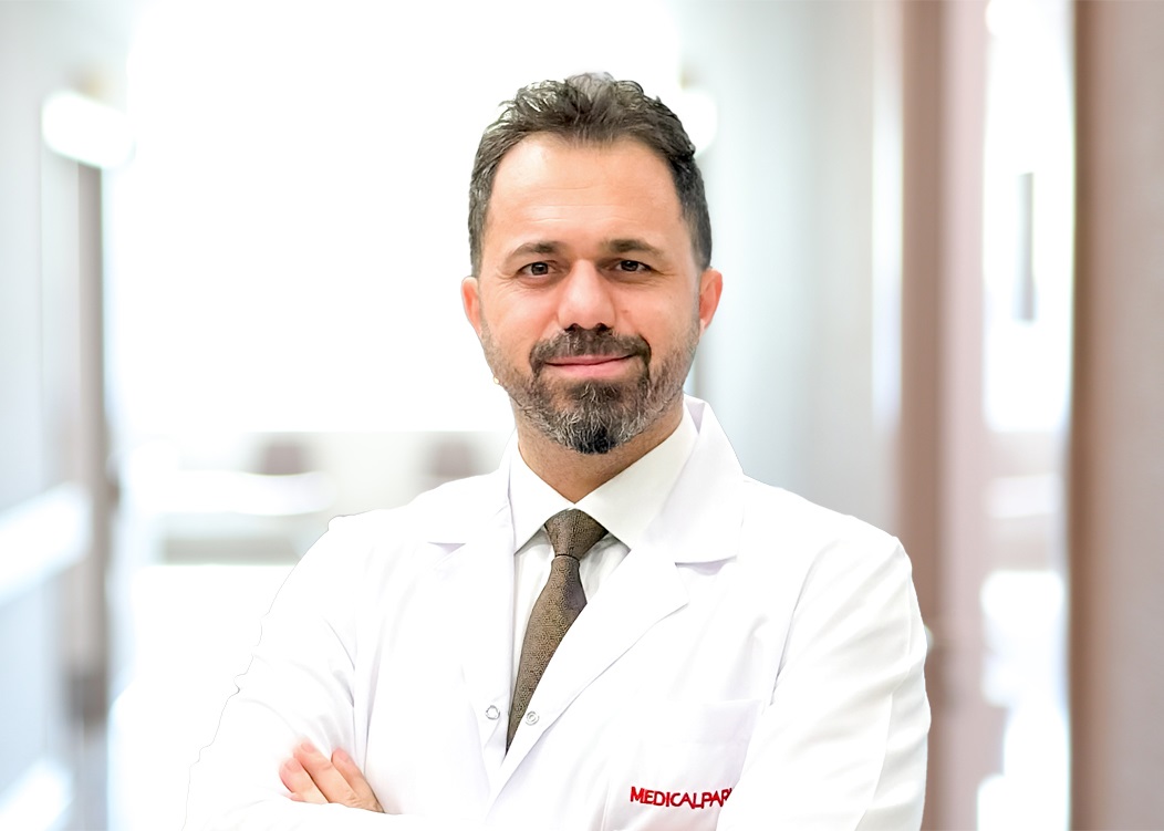 Medical Park Bahçelievler Hastanesi Beyin ve Sinir Cerrahisi Uzmanı Prof.