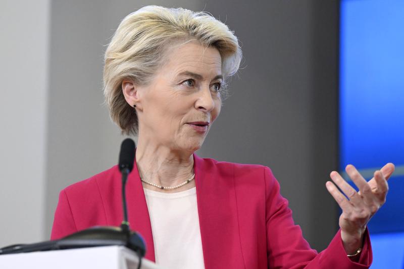   Avrupa Birliği (AB) Komisyonu Başkanı Ursula von der Leyen,