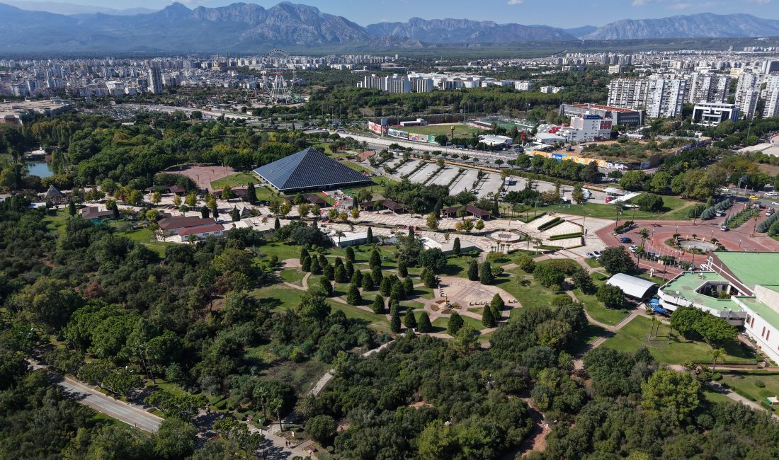 Antalya, ilk kez uluslararası “Green Flag – Yeşil Bayrak” sertifikasını