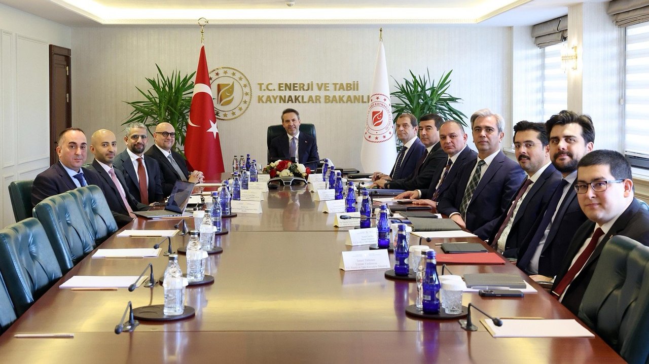 Enerji ve Tabii Kaynaklar Bakanı Alparslan Bayraktar, Birleşik Arap Emirlikleri