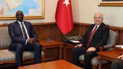 Milli Savunma Bakanı Yaşar Güler, resmi davetlisi olarak Ankara’ya gelen
