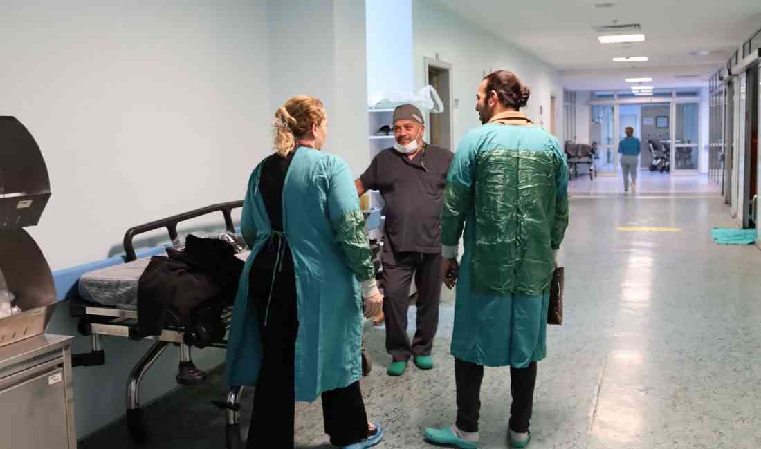 Geçen hafta evinde beyin kanaması geçiren ve tedavi gördüğü hastanede