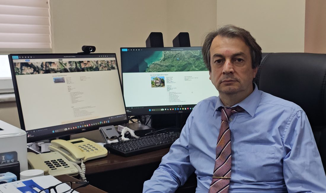 BEÜ’lü Profesör, Binaların Deprem Dayanıklılığını Ölçen Yapay Zeka Yazılımı Geliştirdi   Zonguldak Bülent Ecevit Üniversitesi (BEÜ) Geomatik Mühendisliği Bölümü’nden Prof.