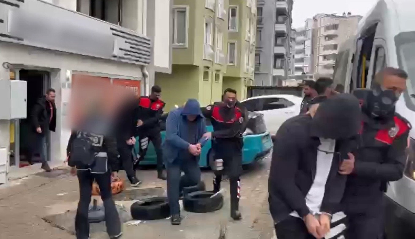 Bursa merkezli 6 ilde düzenlenen eş zamanlı fuhuş operasyonunda, ‘ajans’