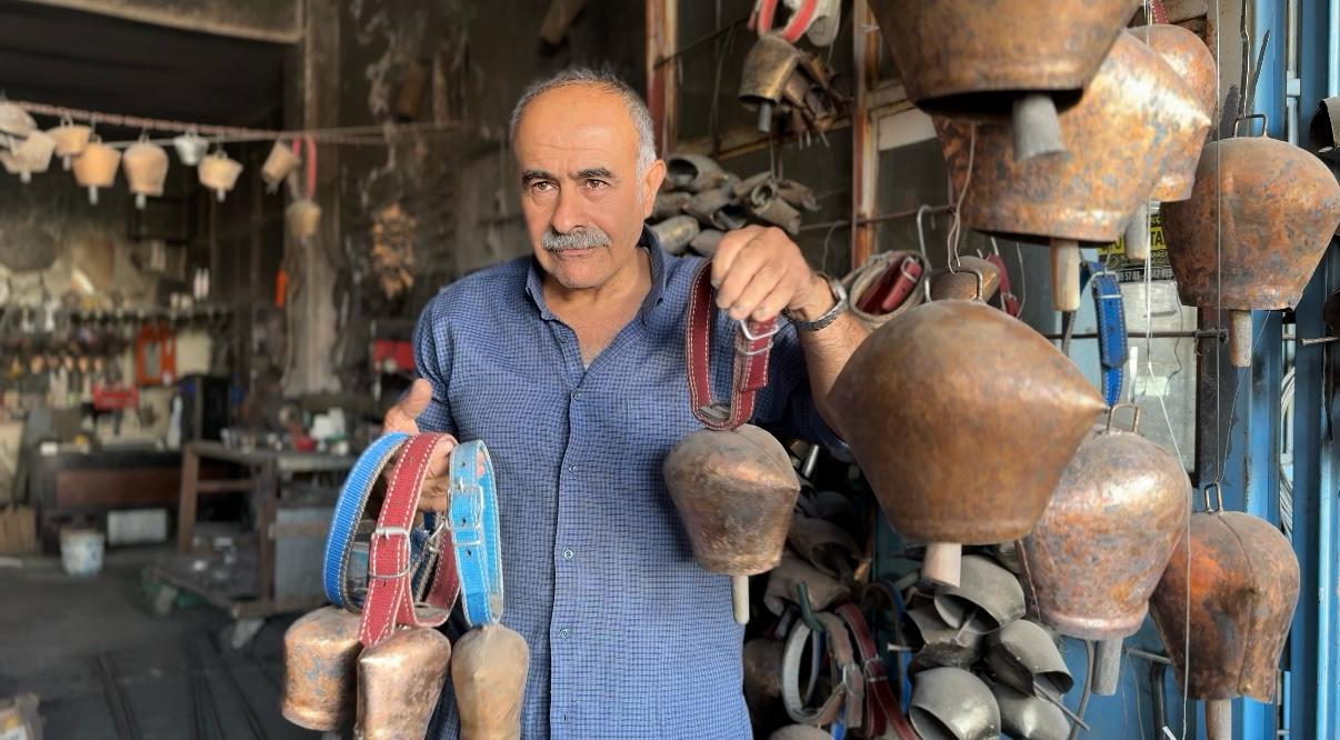 Niğde’nin Bor ilçesinde yaşayan Dağhan Demirörs (60), aile mesleği olan