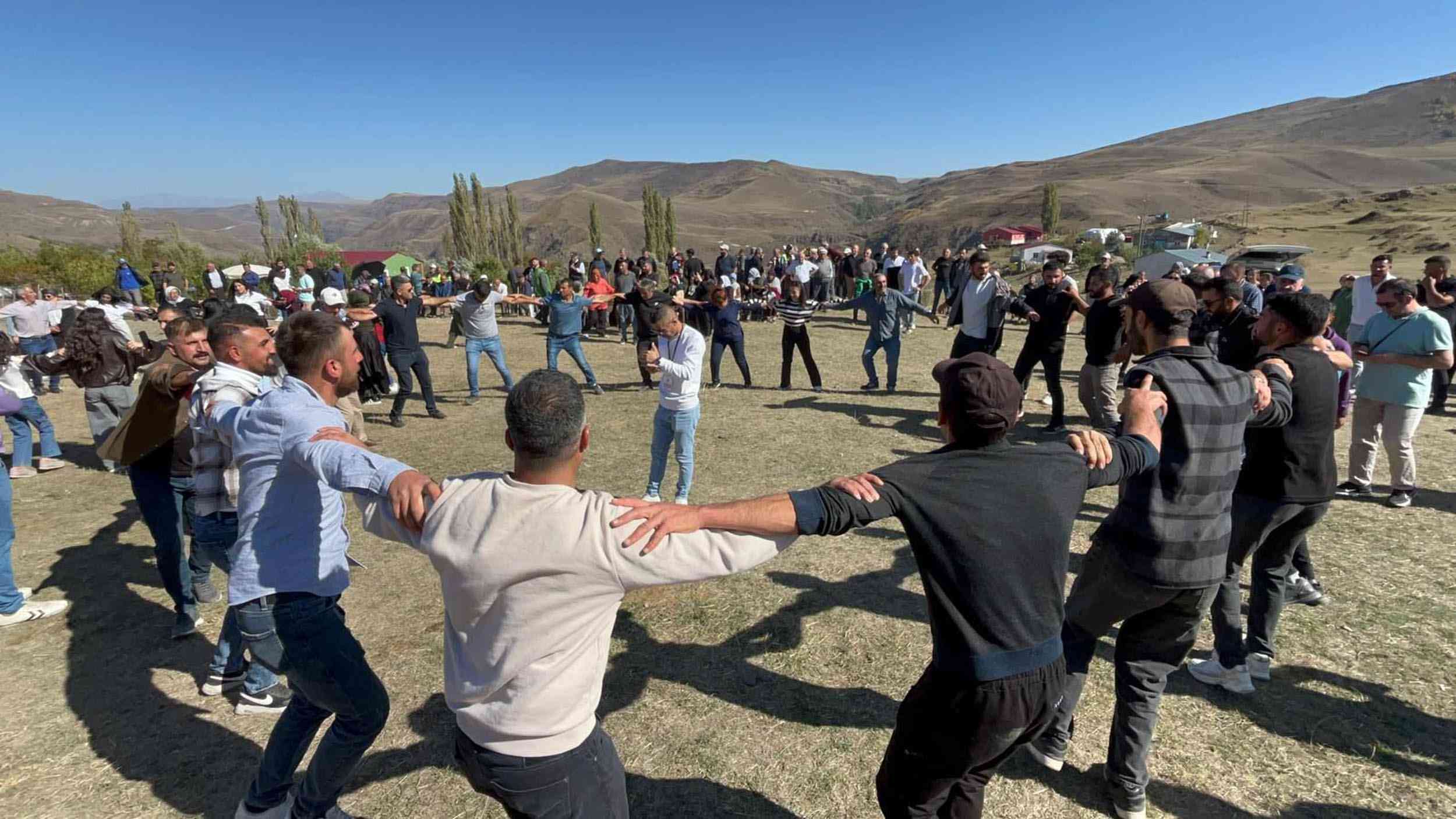 &nbsp; Ardahan’ın Çıldır ilçesinde yetişen, kendine özgü aromasıyla tanınan cancur