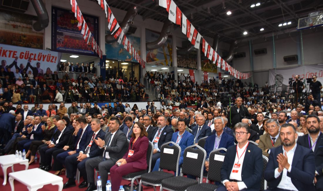 Cumhuriyet Halk Partisi (CHP) İzmir İl Başkanlığı’nın 39’uncu Olağan İl