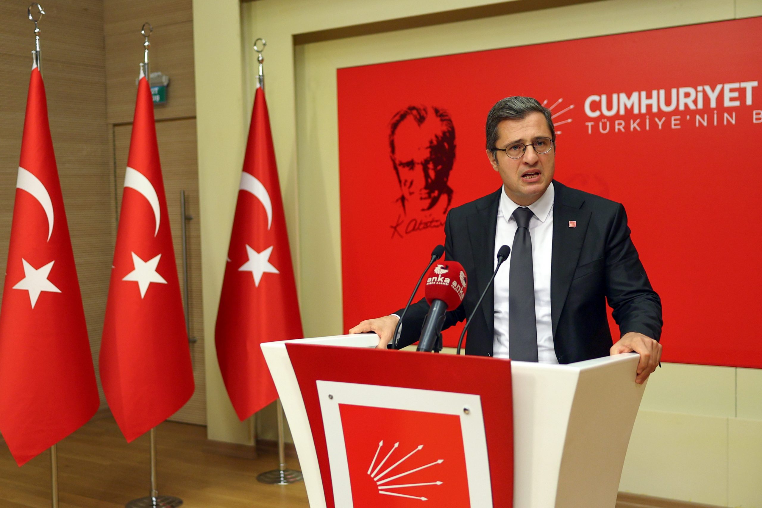 CHP Genel Başkan Yardımcısı ve Parti Sözcüsü Deniz Yücel, Cumhuriyet