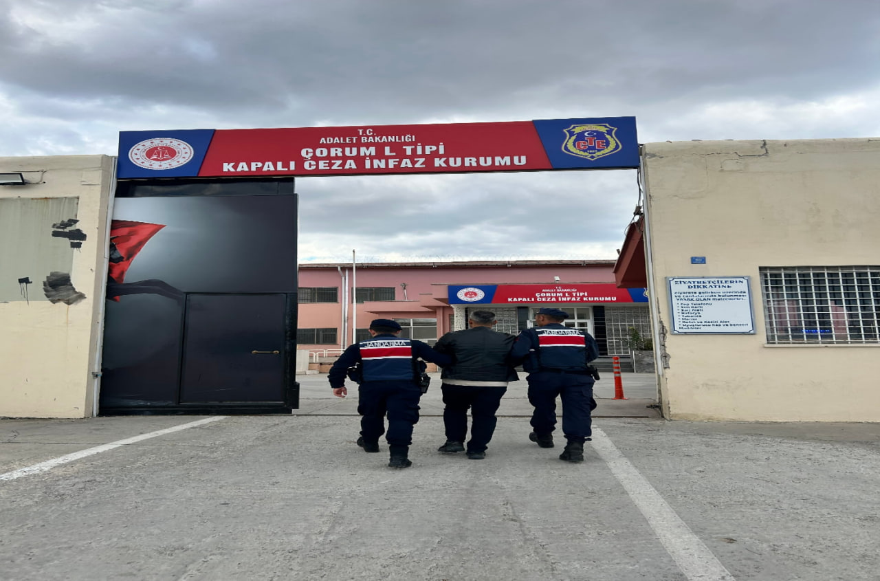 Çorum Organize Sanayi Bölgesi’nde (OSB) bir iş yerine ait depoda